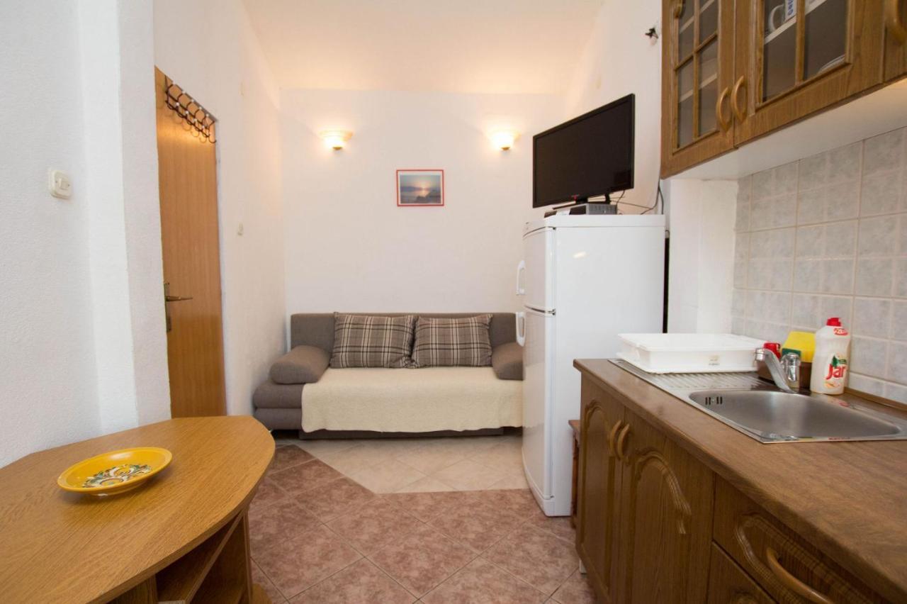 Apartments David - 20M From The Beach With Parking Trogir Extérieur photo