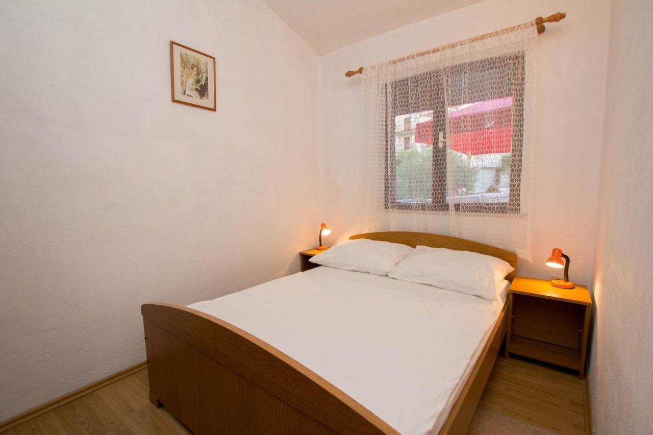 Apartments David - 20M From The Beach With Parking Trogir Extérieur photo