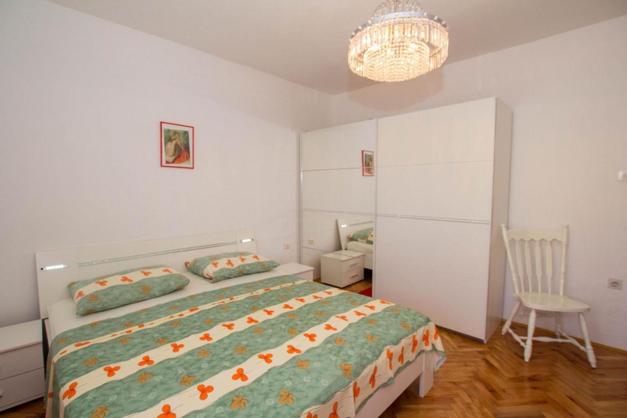Apartments David - 20M From The Beach With Parking Trogir Extérieur photo