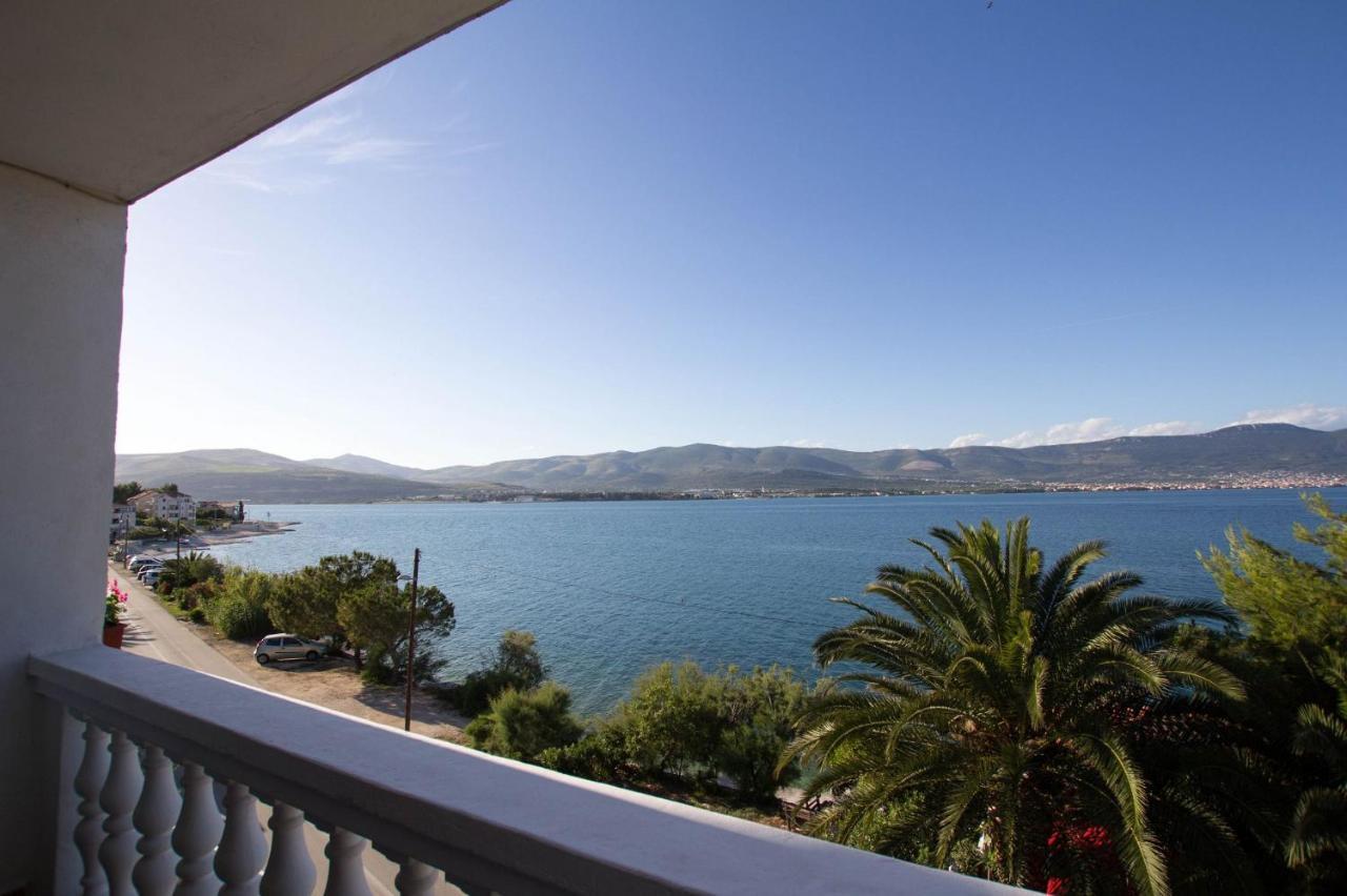 Apartments David - 20M From The Beach With Parking Trogir Extérieur photo