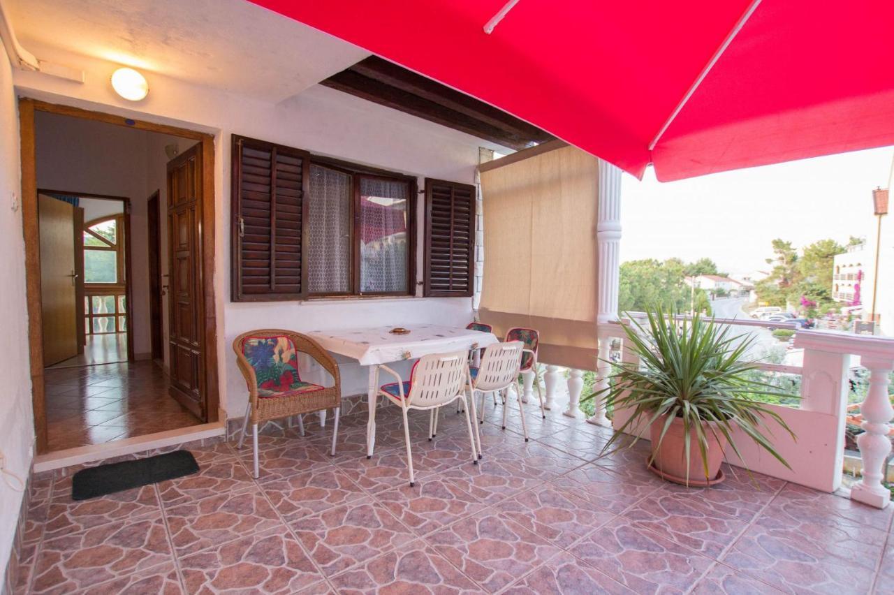 Apartments David - 20M From The Beach With Parking Trogir Extérieur photo