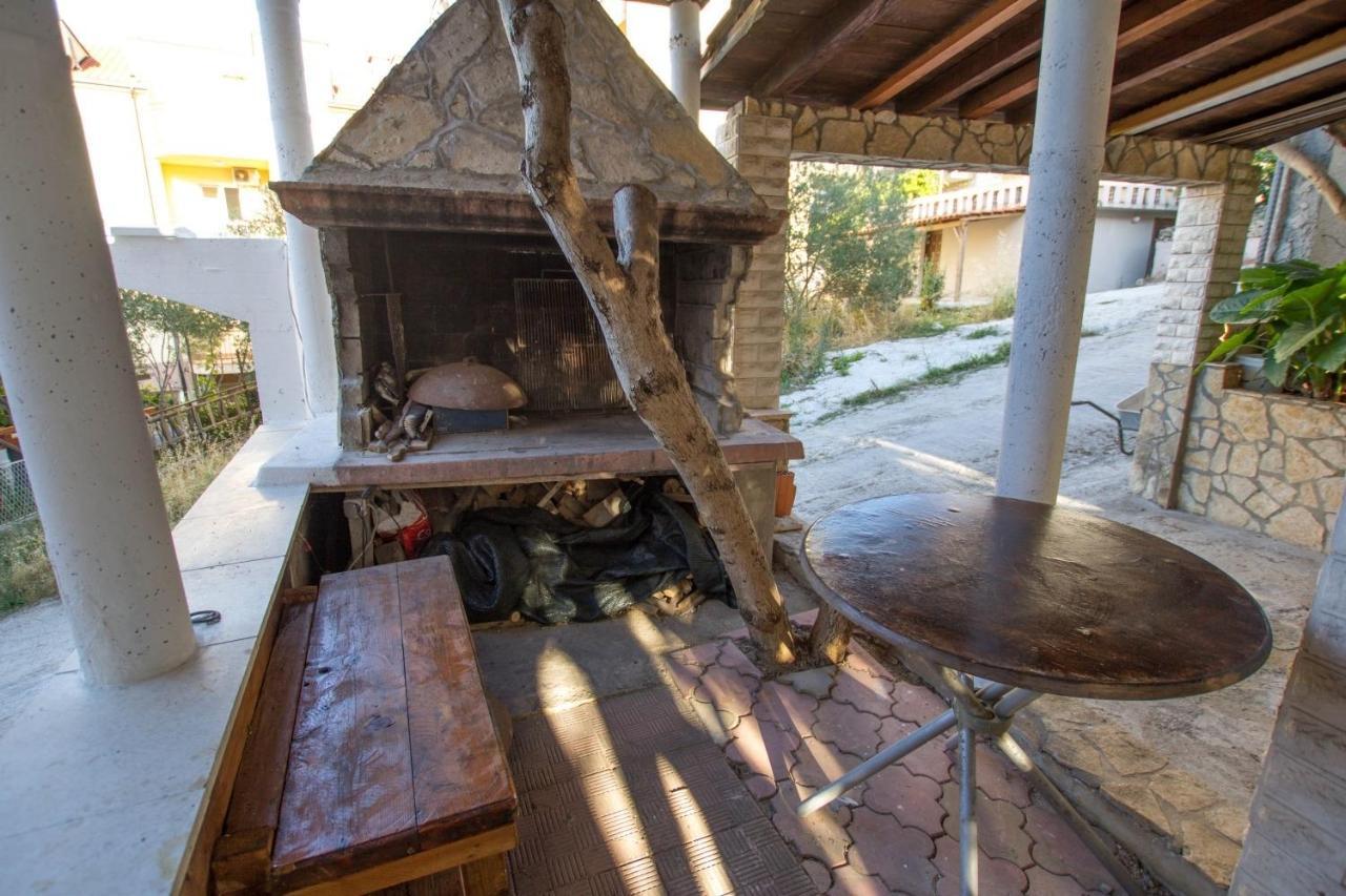 Apartments David - 20M From The Beach With Parking Trogir Extérieur photo