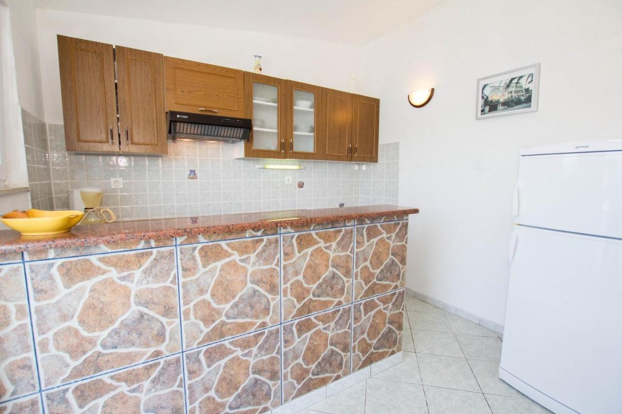 Apartments David - 20M From The Beach With Parking Trogir Extérieur photo