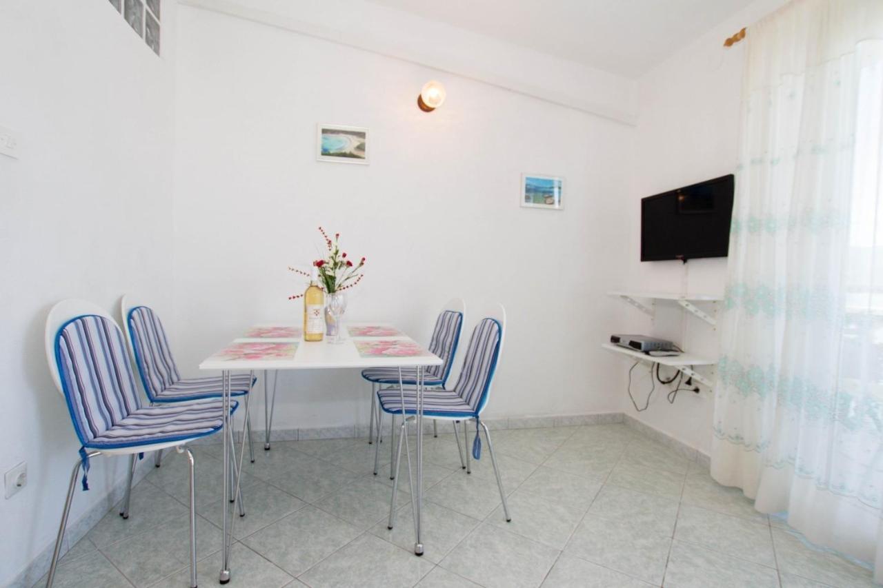 Apartments David - 20M From The Beach With Parking Trogir Extérieur photo